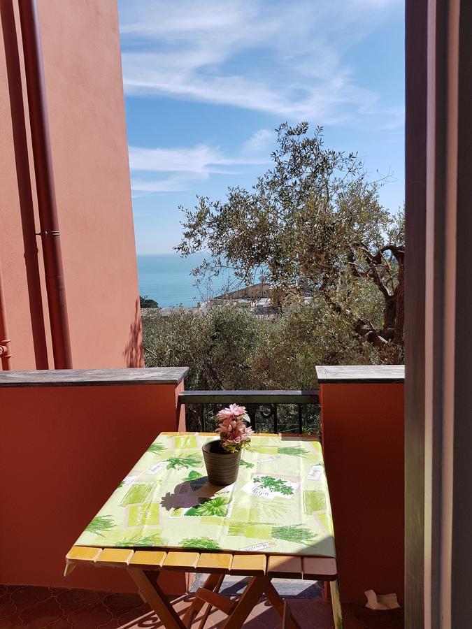 Lorenzo'S Charming Flat Monterosso al Mare Dış mekan fotoğraf